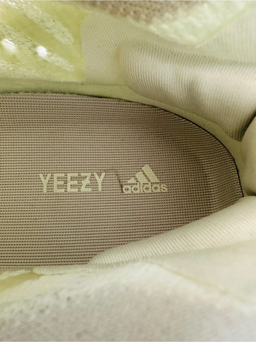 adidas Men’s Yeezy Boost 380 Calcite Glow Men’s Size 12